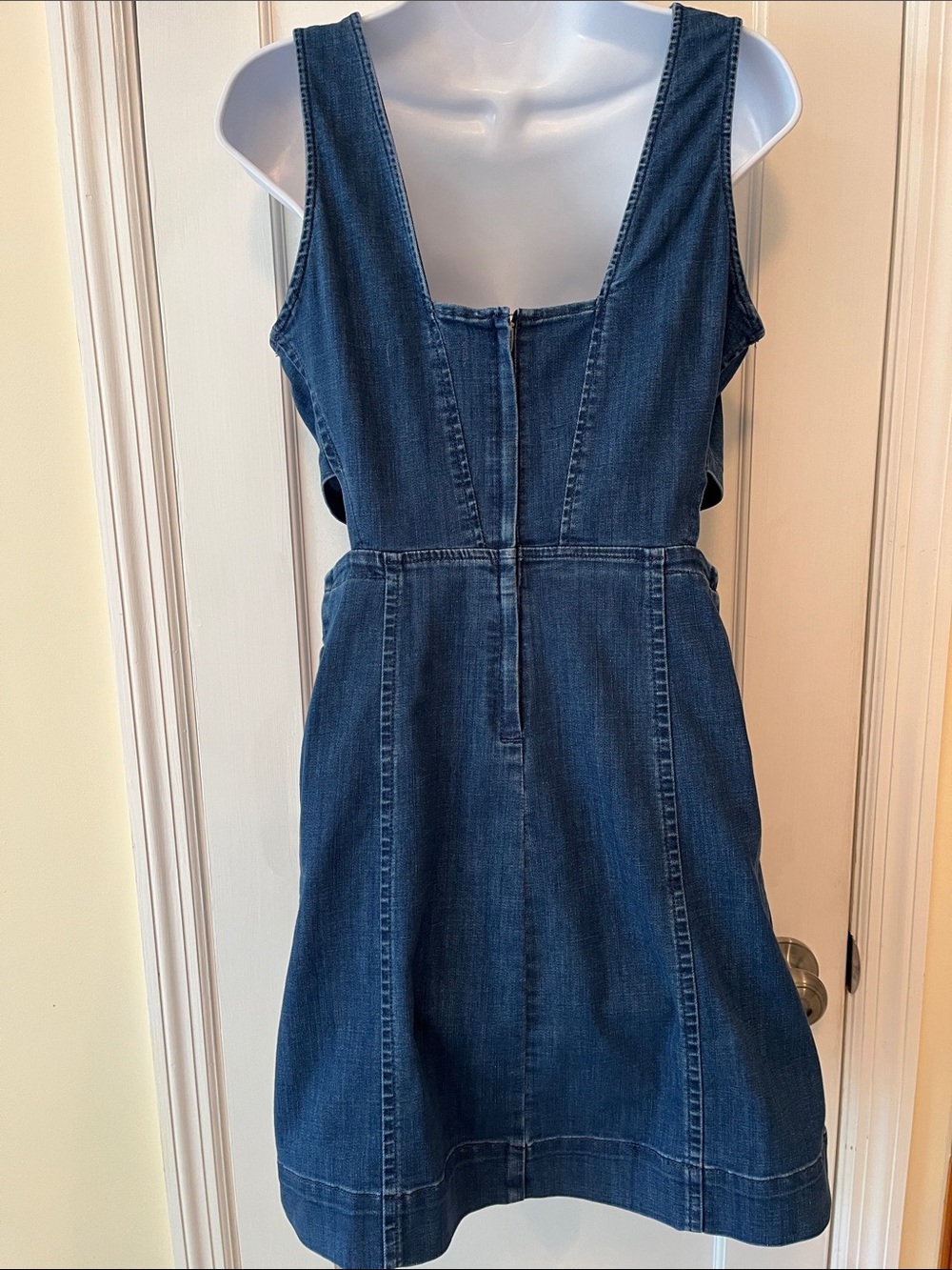Madewell Denim Dress Cut Outs Sleeveless Women’s 6 Blue Pockets Coastal Cowgirl - Picture 9 of 17